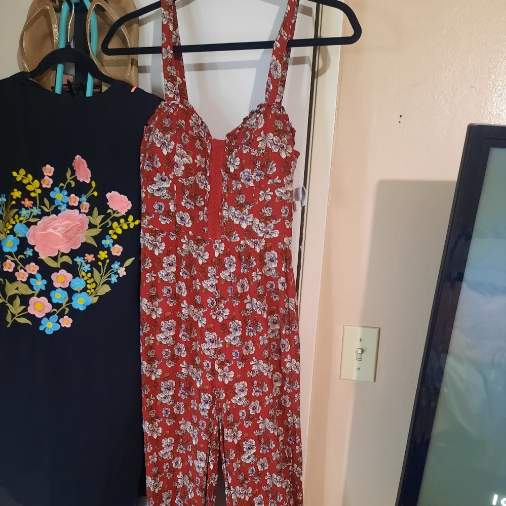 American eagle red floral jumpsuit size 2